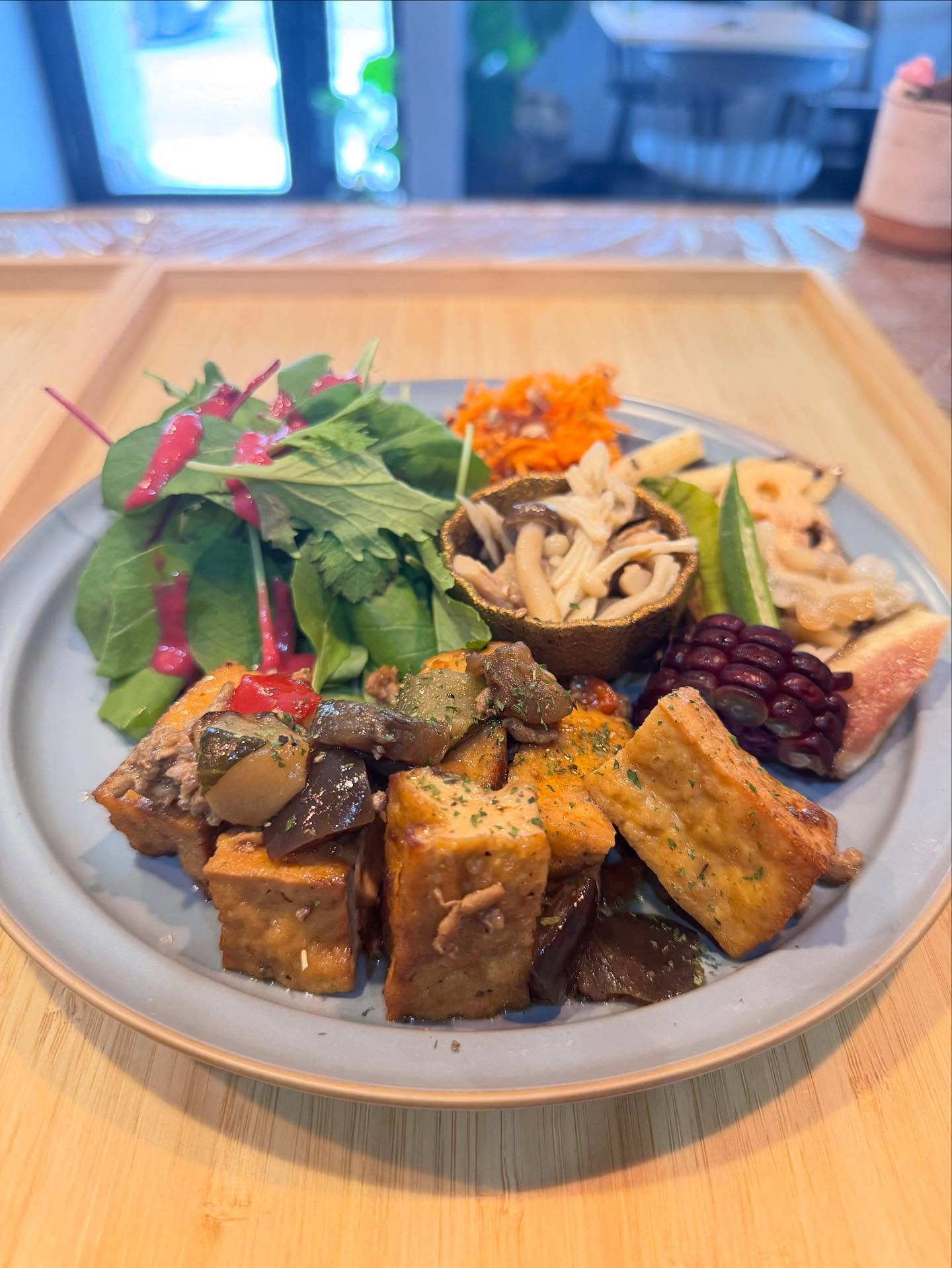 本日、ご予約で込み合っている為